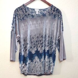 SLIGHTLY USED CHICOS 3/4 SLEEVE  CHICO SIZE 1 COLOR BLUE AND GRAY